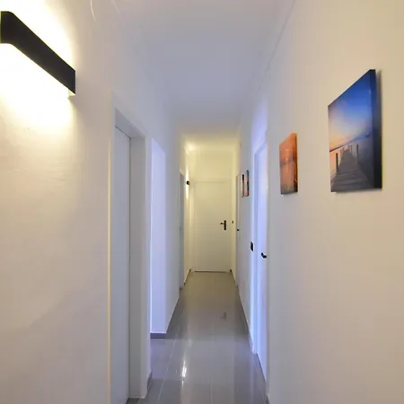 Holiday home Rnet - Mt - Casa Carles Roses