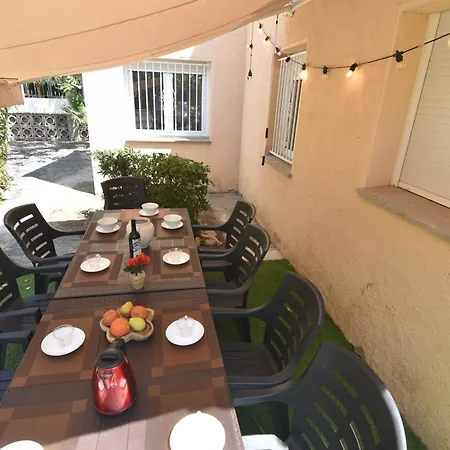 Holiday home Rnet - Mt - Casa Carles Roses